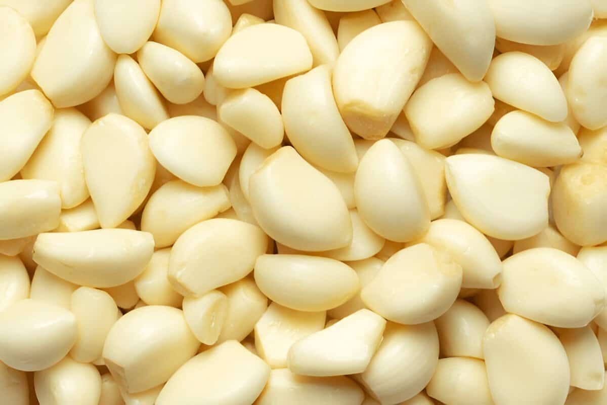 Chef Horecana Peeled Garlic – Fresh, Clean & Kitchen-Ready 3 peeled garlic